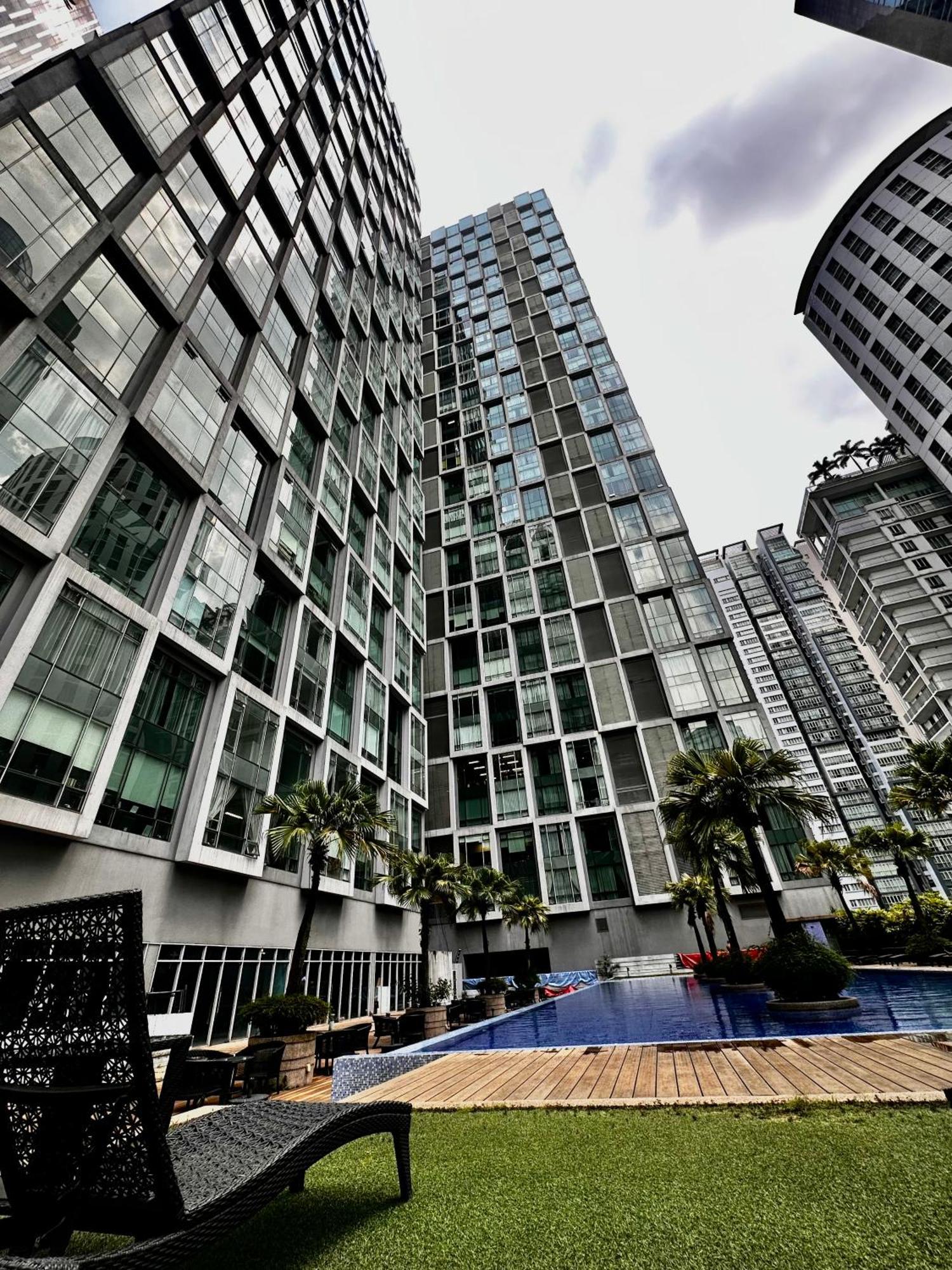 Soho Suites Klcc By Sky Multilink Kuala Lumpur Exteriör bild